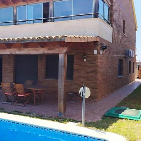 Vila Chalet Moderno Con Piscina En Calafell Exteriér fotografie