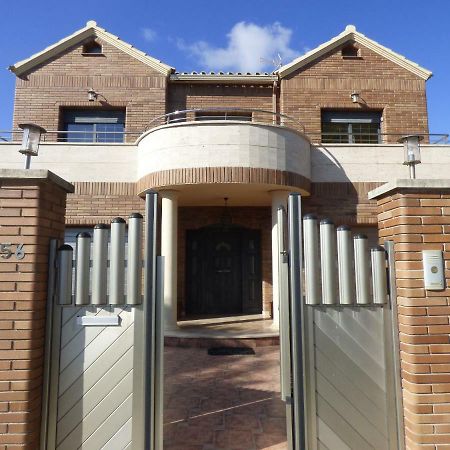 Vila Chalet Moderno Con Piscina En Calafell Exteriér fotografie